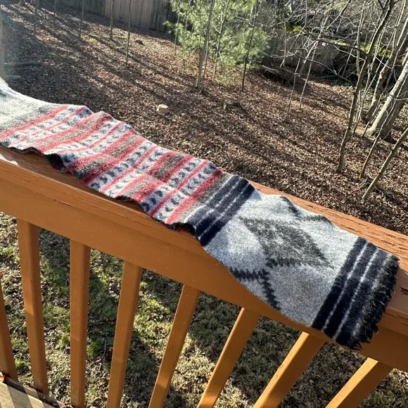 Pendleton Disney Mickey Mouse scarf